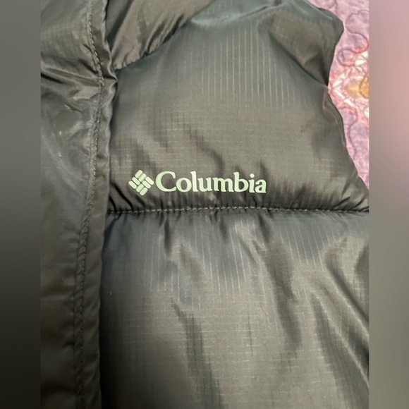 NWOT Columbia puffer vest - Picture 2 of 5
